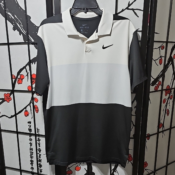 Nike Men's Black‎ and White Polo Colorblock Shirt Size Medium - Picture 1 of 5